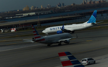 Giá dầu tăng vọt vì xung đột Iran, hãng hàng không lớn nhất nước Mỹ phải 'cắn răng' cắt giảm hàng loạt chuyến bay