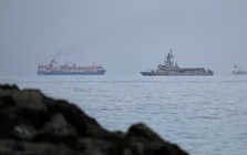 "Tặng" Iran 14 tỉ USD tiền bán dầu, Mỹ vẫn không ngăn nổi đà tăng giá dầu?