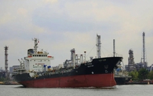 Eo biển Hormuz tắc nghẽn, một quốc gia vẫn cho rằng "có thể chấm dứt sự phụ thuộc của thế giới vào dầu mỏ"