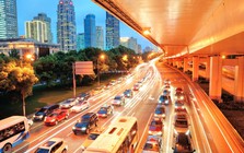 Mức phạt lỗi ô tô vượt bên phải xe khác theo quy định mới nhất