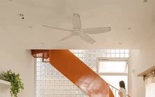 Ngôi nhà trẻ trung với nhiều sắc màu phối trộn