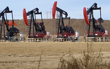 Không chỉ Nga, 2 ‘ông trùm’ dầu mỏ khác có trữ lượng tổng cộng 170 tỷ thùng đang ‘ngư ông đắc lợi’ giữa cuộc chiến ở Trung Đông