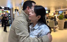 Nữ NSƯT ở Mỹ phấn khích: "Về Việt Nam, đi về Việt Nam ông xã ơi!"