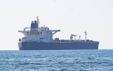 Một nước châu Âu vừa cho phép hải quân mang vũ khí lên thẳng tàu chở dầu Nga: Hơn 600 tàu lọt tầm ngắm