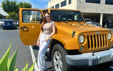 Nữ ca sĩ đang ở Mỹ vội lên tiếng đính chính: "Em vẫn ở Việt Nam"