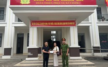 Sau khi chuyển khoản thành công 499.000.000 đồng, người phụ nữ kiểm tra tài khoản, liên lạc với người nhận tiền rồi vội báo công an xã