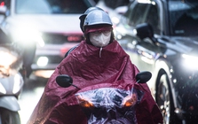 Vì sao sáng nay Hà Nội mưa dông, sấm sét liên hồi?