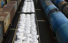 Siết xuất khẩu mặt hàng nuôi sống cả thế giới, Nga 'đánh tiếng' với Mỹ: Hoặc nới trừng phạt, hoặc không còn hàng để dùng