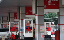 Nước gần Việt Nam đang bán loại xăng chỉ 15.500 đồng/lít