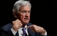 Chủ tịch FED Jerome Powell cảnh báo: Các tập đoàn lớn đang "khao khát" dùng AI để thay thế hàng nghìn nhân sự