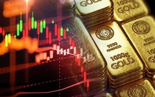 Giá vàng vọt tăng, dầu mỏ 'diễn biến lạ'