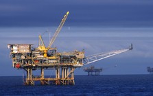 Khoan sâu gần 6.000 mét xuống đáy biển, phát hiện mỏ dầu khí lớn, mỗi ngày có thể khai thác 3.700 thùng dầu