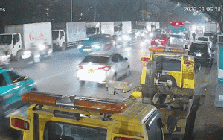 Ô tô tông liên hoàn trên phố ở Hà Nội, nhiều người bị thương: Tài xế qua lời kể của nhân chứng