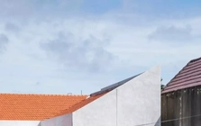 Mái ngói truyền thống trong khối kiến trúc hiện đại