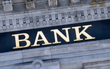 Ngân hàng nào có nhiều nợ cần chú ý nhất?