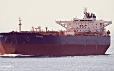 Thách thức mọi đe doạ bắt giữ, hàng chục tàu chở dầu của Nga vẫn ung dung đi qua eo biển của một nước G7