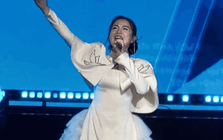 Giọng ca Nhạc viện phải xin lỗi vì hát nhép: Nổi tiếng bằng hit 10 tỷ views, khoảnh khắc “lộ tẩy” xấu hổ khắp cõi mạng