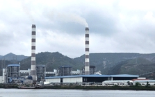 Vì sao Nhà máy nhiệt điện Quảng Ninh vẫn hoạt động dù vi phạm xả thải?