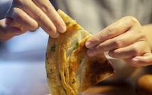 Bác sĩ chuyên khoa Nhi chia sẻ: 3 kiểu “bữa sáng độc hại” kìm hãm chiều cao của trẻ