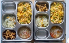 Bữa ăn 25 nghìn đồng của một trường Tiểu học công lập nhận cơn mưa lời khen, đáng khen nhất là tin nhắn cô giáo gửi cho phụ huynh!