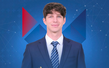 Chàng trai Mỹ nhận học bổng tiền tỷ ngành Y tại ĐH của tỷ phú Phạm Nhật Vượng: Chinh phục cả điều ít ai làm được với tiếng Việt