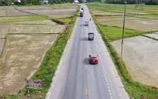 Cần sớm mở rộng Quốc lộ 1 lên 4 làn xe