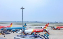 Lên phương án giảm giá dịch vụ hàng không