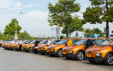 Thêm một hãng taxi chuyển đổi hoàn toàn sang xe điện