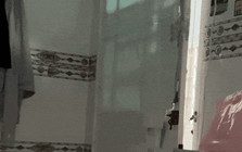 Shipper tự mở cửa phòng trọ của cô gái, ném 1 thứ vào trong: Sự thật mối quan hệ của cả 2