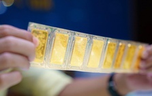 Nếu 11 đơn vị được cấp phép nhập khẩu, sản xuất vàng miếng, giá vàng trong nước có giảm mạnh?