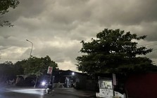 Chuyên gia nói gì về bầu trời bỗng tối sầm vào sáng nay 17-4 ở Hà Nội?