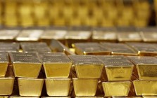 Quỹ vàng lớn nhất thế giới “gom” hàng chục tấn vàng trong 4 ngày liên tiếp