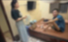 Nhắn tin nhờ công an phường, người phụ nữ tìm được cha sau 30 năm thất lạc