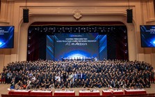 Vingroup lần đầu mở khoá đào tạo 20.000 người, học xong có thể làm cho tỷ phú Phạm Nhật Vượng với thu nhập tới 50 triệu/tháng