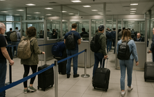 Cục Thuế thông báo: Một loạt Giám đốc có tên sau ở TP.HCM, Thanh Hóa, Huế, Hải Phòng… bị tạm hoãn xuất cảnh