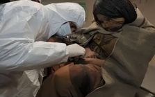 Cô bé 13 tuổi bị đóng băng hơn 500 năm, khi được phát hiện vẫn như đang ngủ: Bác sĩ nói cô bé rất nguy hiểm