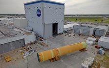 Lộ diện lõi tên lửa chuẩn bị cho sứ mệnh Artemis III