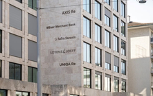 Thêm 1 ngân hàng Mỹ sụp đổ vì bê bối rửa tiền: Hiện đang thanh lý tài sản, tiền loạt khách hàng bị đóng băng