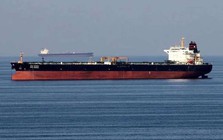 Ông Donald Trump tố Iran vi phạm lệnh ngừng bắn "nhiều lần", tàu dầu Iran vượt vòng vây Mỹ