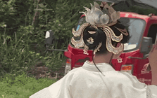 Hoàng hậu đẹp vô địch Trung Quốc hiện tại: Nhan sắc như phượng hoàng chuyển thế, một cái phất tay vạn người quỳ phục