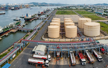 Doanh nghiệp đề xuất đầu tư kho xăng dầu dưới 5.000m3 tại vị trí tiếp giáp mặt nước, gần cửa biển: Chủ tịch UBND tỉnh nói gì?