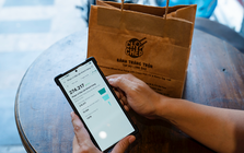 Nền tảng giao đồ ăn trực tuyến đang tái định hình bài toán doanh thu của nhà hàng F&B như thế nào?