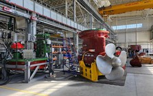 Phương Tây rút lui, Nga chỉ cần 2 năm để tìm lời giải: Đội tàu phá băng lớn nhất thế giới đón tin vui