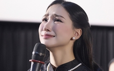 Hoà Minzy thông báo tin buồn: "Chúng ta cũng mới gặp nhau tại Fanconcert 1/2 này thôi và em hứa sẽ tới Concert ở Hà Nội nữa mà"