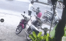 Nguyên nhân người phụ nữ bị thanh niên lạ mặt chặn đầu, đánh tới tấp khi vừa rời trụ sở công an phường