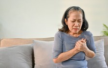 Người phụ nữ đột tử vì nhồi máu cơ tim cấp, bác sĩ cảnh báo: 3 loại gia vị quen thuộc dễ “bào mòn” mạch máu nếu dùng sai cách