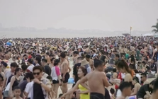 Cô Tô 'cháy' phòng, du thuyền Hạ Long sắp hết chỗ