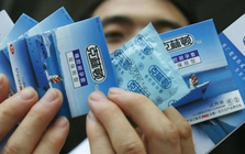 Người Trung Quốc kêu gọi nhau tích trữ số lượng lớn bao cao su