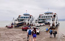 Toàn bộ người dân đi du lịch Cát Bà chú ý: Bến phà dừng chuyên chở phương tiện ra đảo