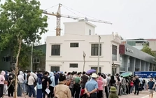 Tái diễn cảnh xếp hàng nộp hồ sơ mua NƠXH tại Hà Nội